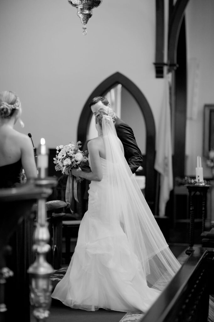 Elegant Atherton wedding photography by Robin Jolin.