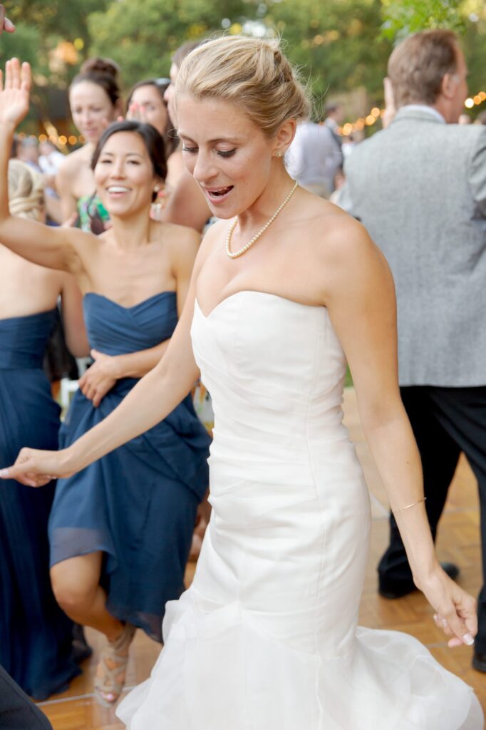 It's time for the bride to show her best dance moves at the reception party.