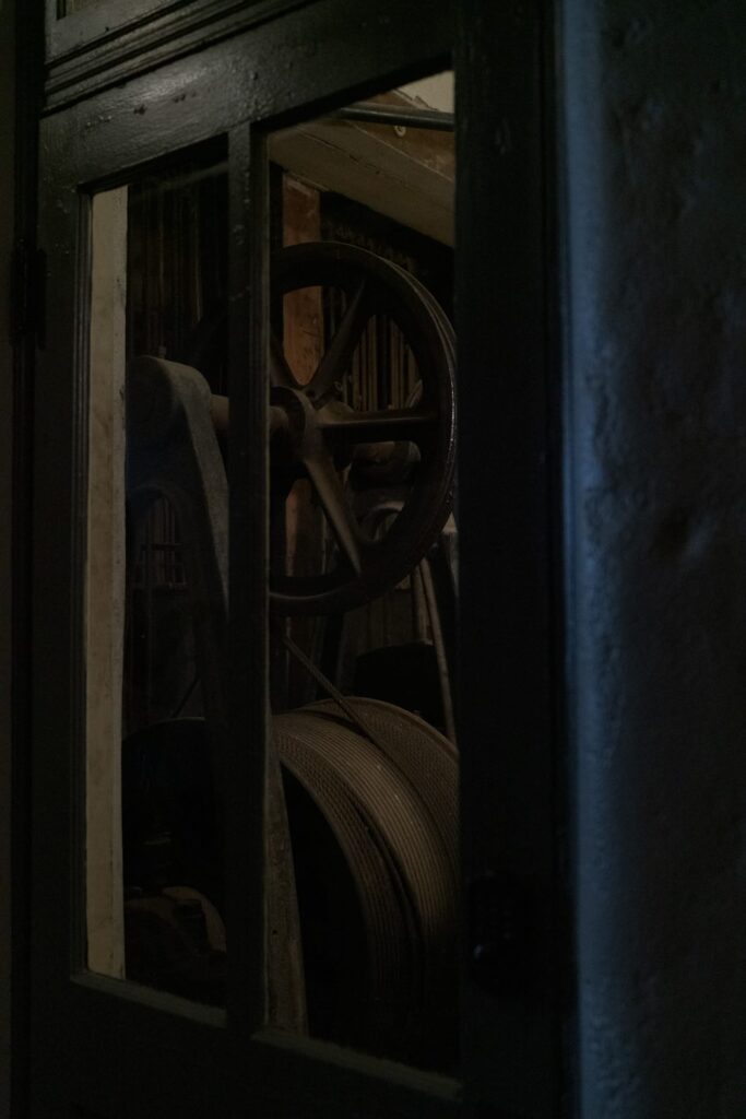 Old wheel and axle machine equipment in Hot Lake Springs Lodge.