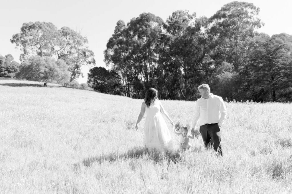 Casual feel, soft light, and joy at a family portrait photography by Robin Jolin.