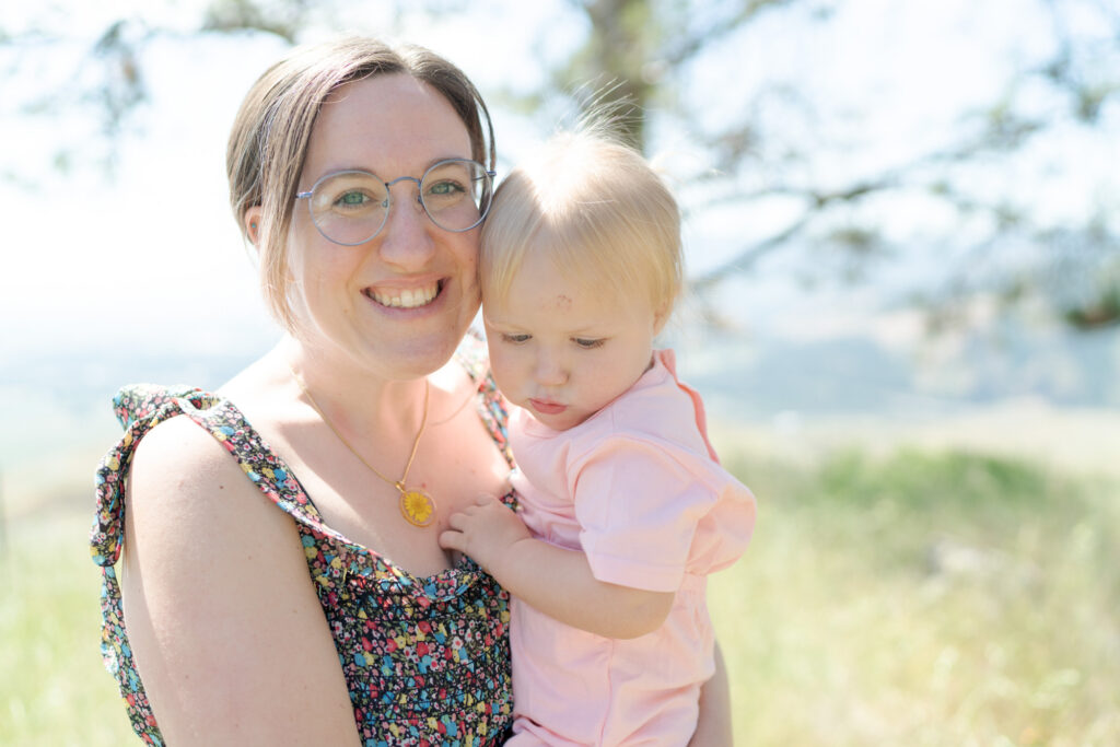 Outdoor Family Photography of a mom and her baby in La Grande.