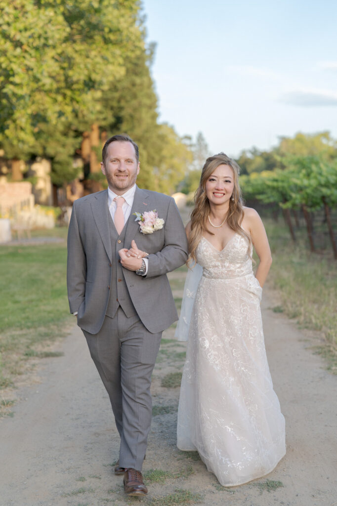 Vineyard wedding photography by Robin Jolin.