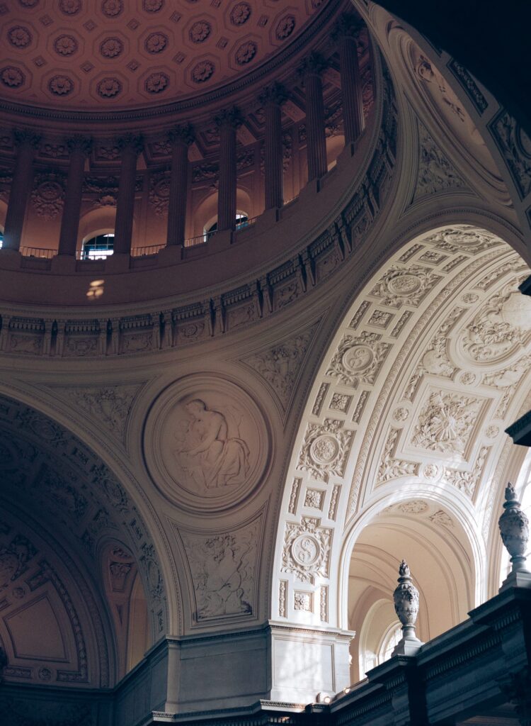 The big halls of San Francisco City Hall.