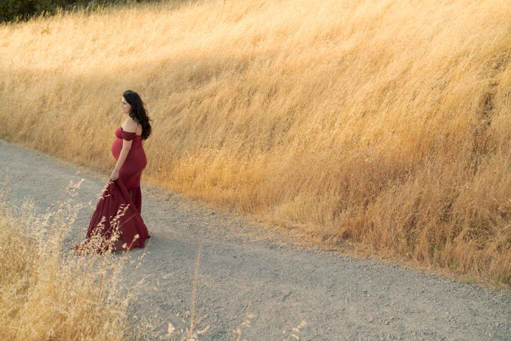 Robin Jolin perfectly encapsulates Journey to Motherhood in her photo.